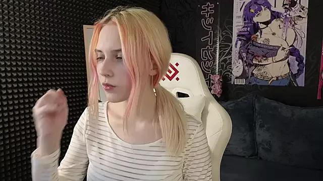 chii_sakura from StripChat