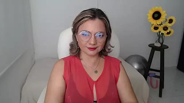Chiraz_hasnaa webcams show profile image 