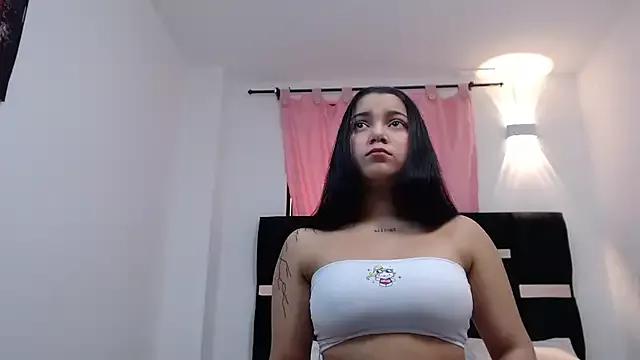 chloe-sweet- from StripChat is Freechat