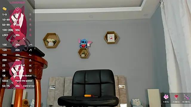 Chloe_narcise from StripChat is Freechat