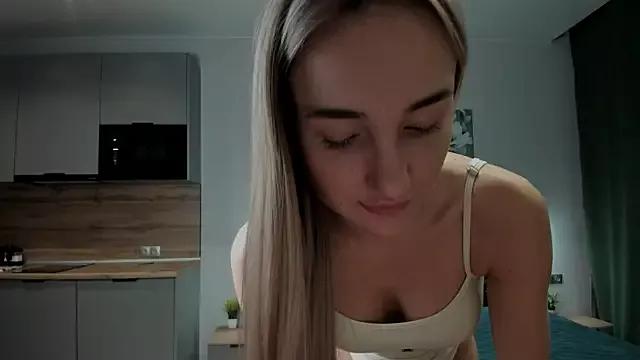 chloewallace from StripChat is Freechat