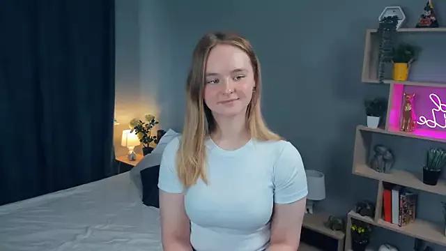 ChloeWestrum from StripChat is Freechat