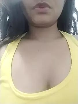 Choclaty-bitch69 on StripChat