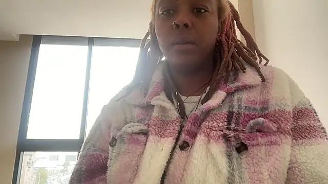 ChocolateCakeQueen from StripChat