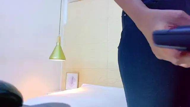 Chocolatte_bar from StripChat