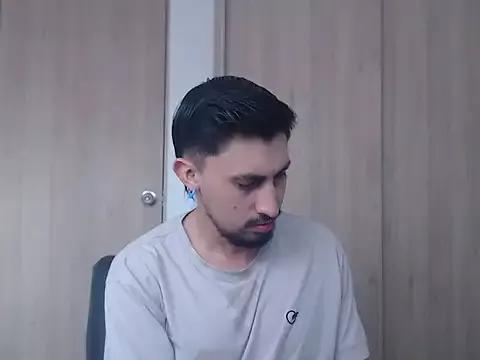 ChrisDamon from StripChat is Freechat