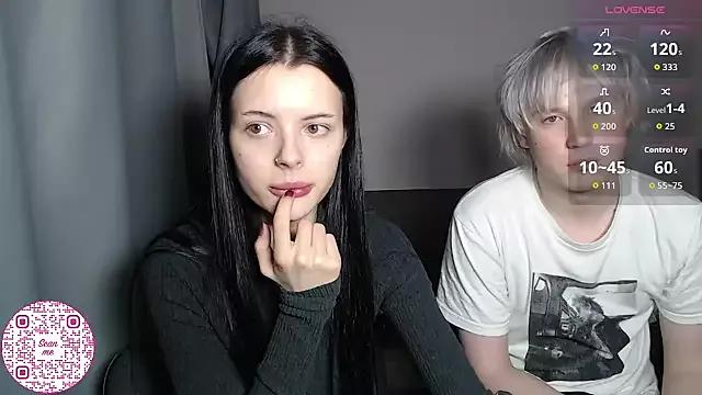 ChrisEva from StripChat is Freechat