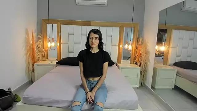 CieloSilva from StripChat is Freechat