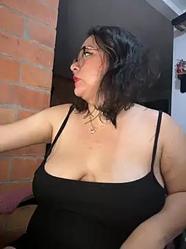 CinnamonCookiez from StripChat
