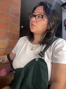 CinnamonCookiez from StripChat