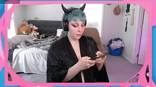 Photos of CirqueNoirBlu from StripChat is Freechat