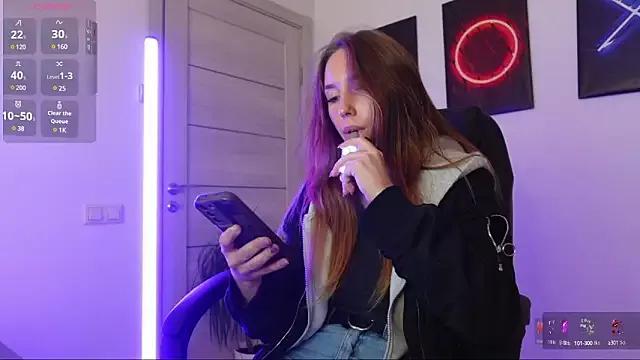 Clara_Storms from StripChat is Freechat