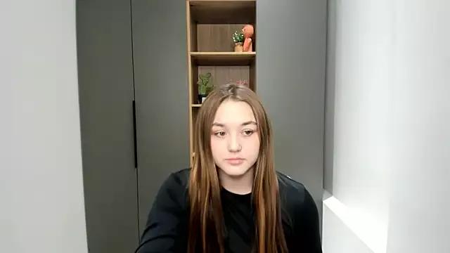 CleotildeBijan webcams show profile image 