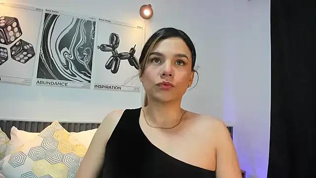 Cloe_Bonne from StripChat is Freechat