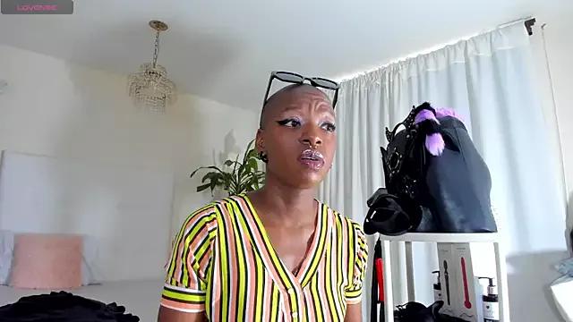 Coco_Kiss from StripChat