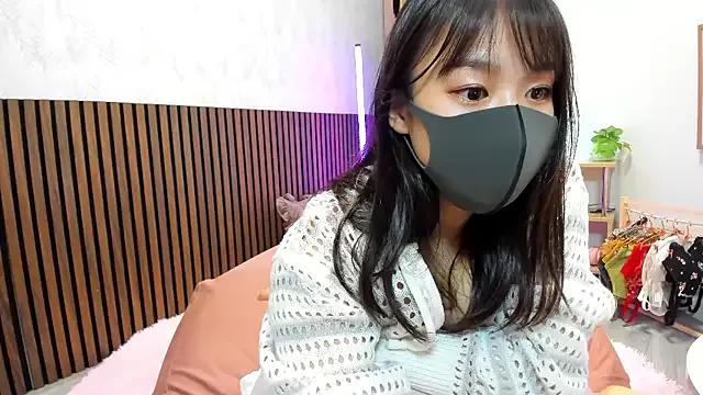 Coco_peach from StripChat