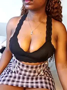 cocoluvx from StripChat