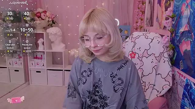 Coconut_Mia from StripChat