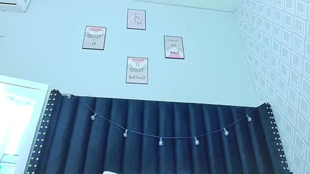 colombiamommy from StripChat