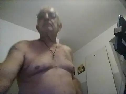 coolbrady17 from StripChat