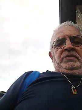 coolbrady17 from StripChat