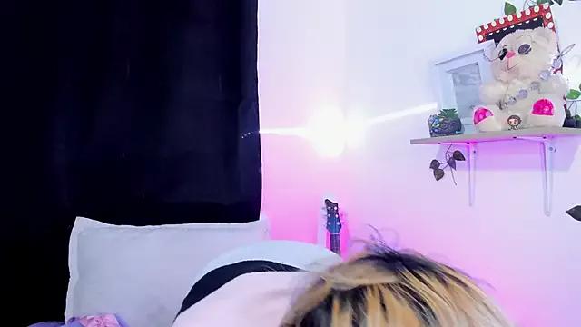 Cooperrosscute233 from StripChat