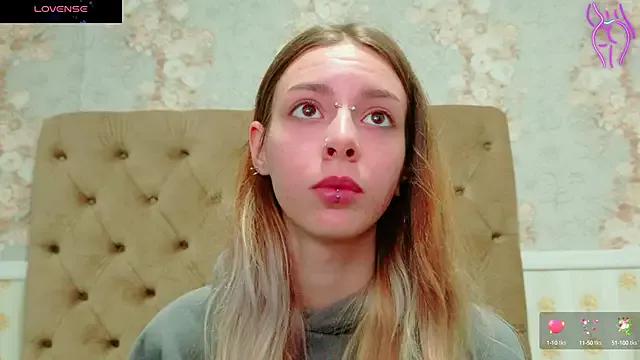 CoraVex from StripChat is Freechat