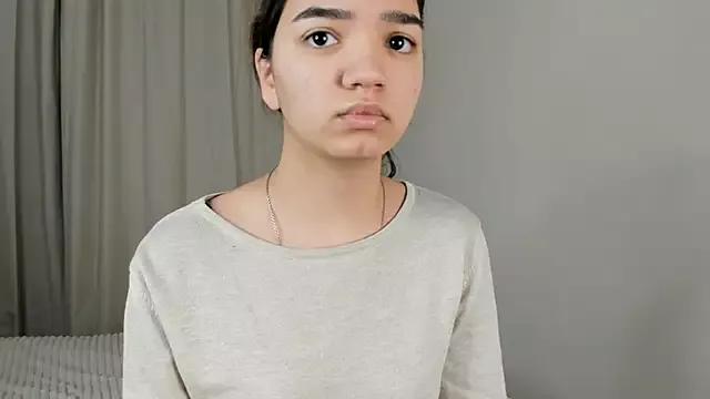 CoreenLuebbers from StripChat is Freechat