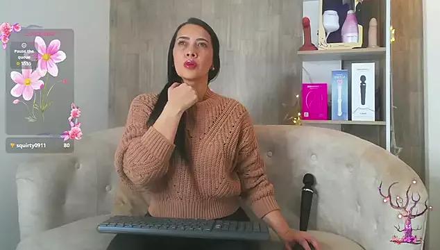 cortney_tayler from StripChat is Freechat