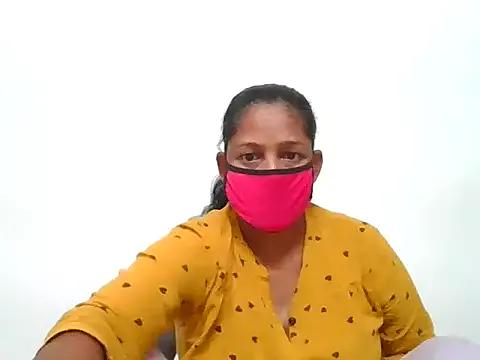 couple_bhabi from StripChat is Freechat
