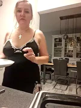 CoupleKitty from StripChat is Freechat