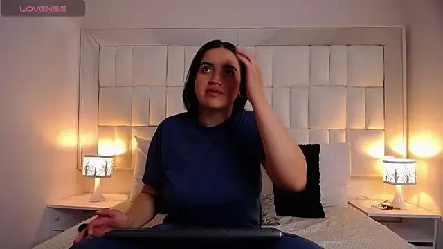 CRAZY_BEEF from StripChat is Freechat