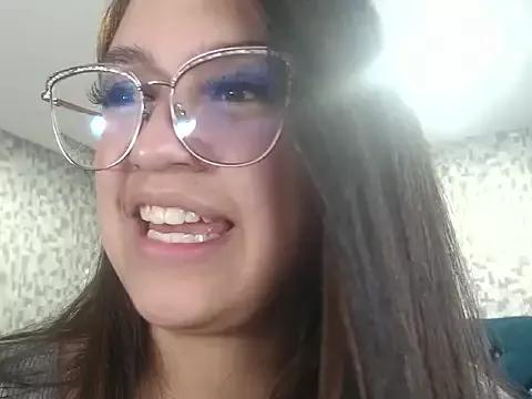 CrisstalPink from StripChat is Freechat