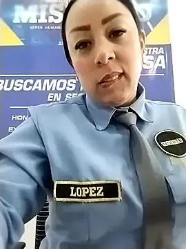 CRISTAL__11 from StripChat is Freechat