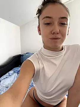 CristinaSw from StripChat is Freechat