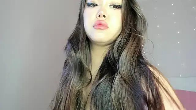 Crystal_Charmy from StripChat is Freechat
