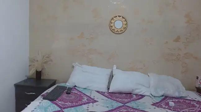 Crystal_StarX from StripChat is Freechat