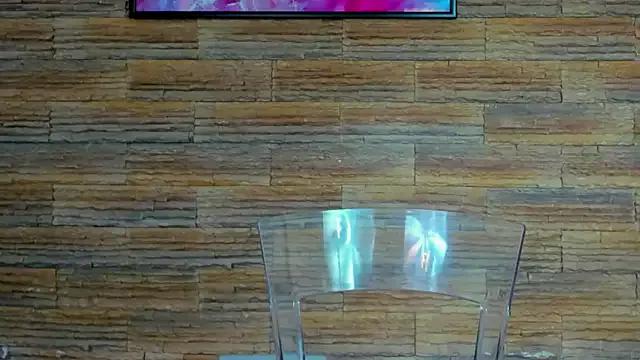 Cupcake_Izzy from StripChat