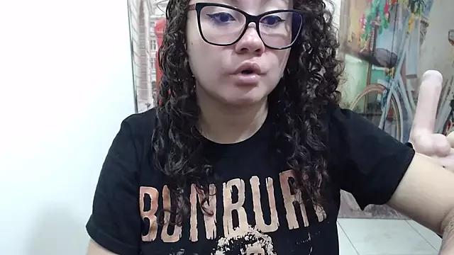 curly_greeneyed from StripChat is Freechat