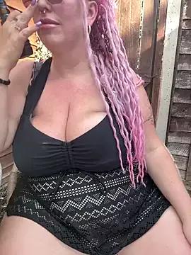 CurvyDoll_KateX from StripChat is Freechat