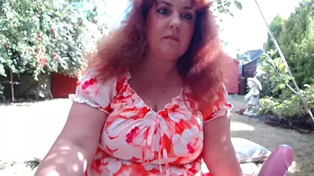 curvyisabella90 from StripChat is Freechat