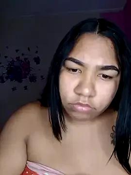 CurvyMelissa from StripChat is Freechat