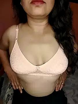 CUTE-PX from StripChat is Freechat