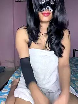 Cute-Samayra from StripChat is Freechat