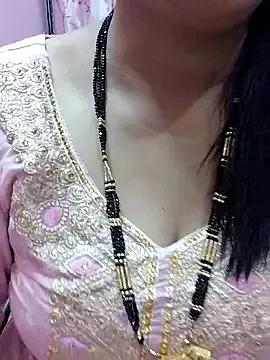cutee_bhabhi from StripChat is Freechat
