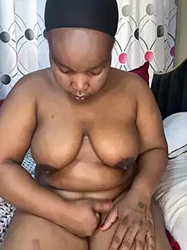 CynnxxxBarb from StripChat