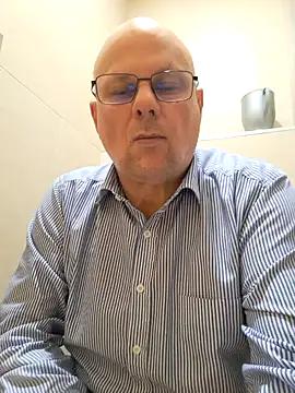 DaddyCumBumZA from StripChat
