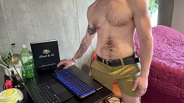 DaddydayDrinkzz from StripChat