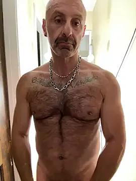 DaddySnowXX from StripChat