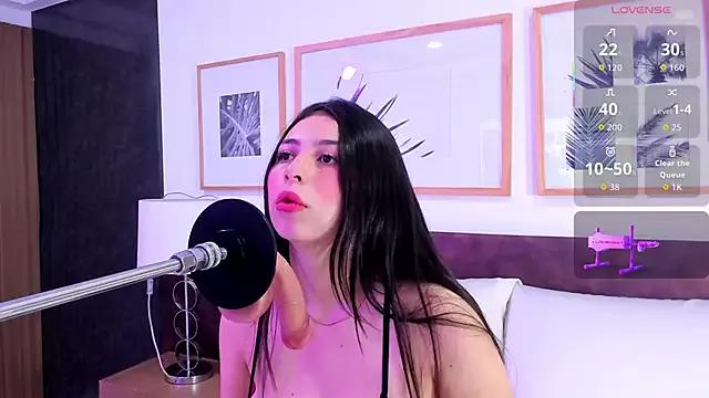 dahian_boobs from StripChat is Freechat